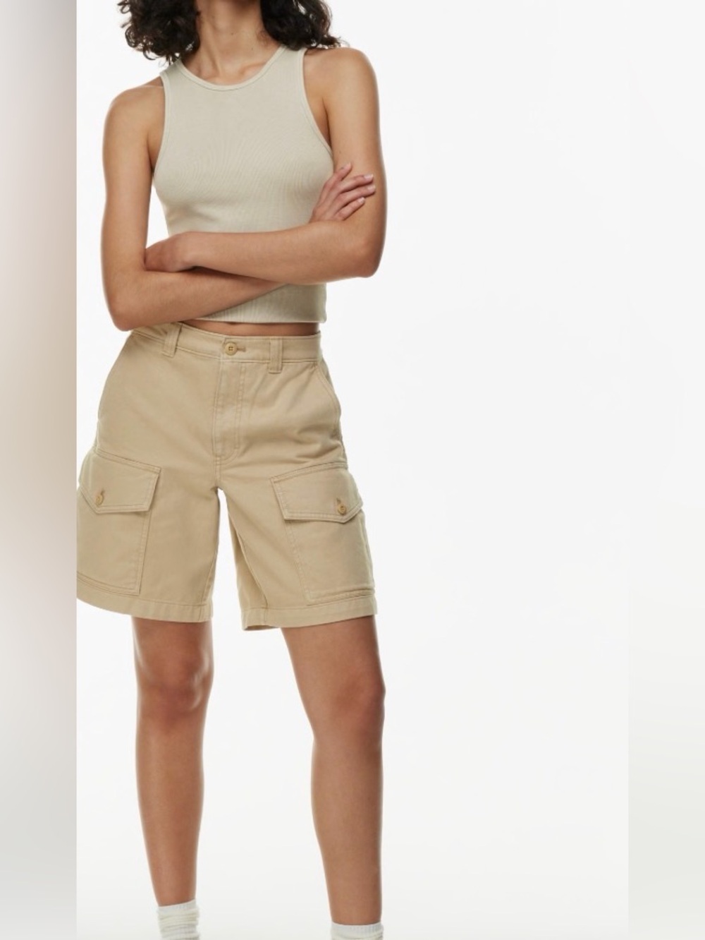 Aritzia TNA Cargo Shorts Size 0 Khaki Tan Utility High Rise 8” Inseam
